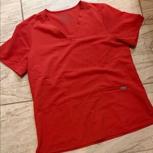 Women’s FIGS Casma Three-pocket Scrub Top  Red/Orange NWOT
